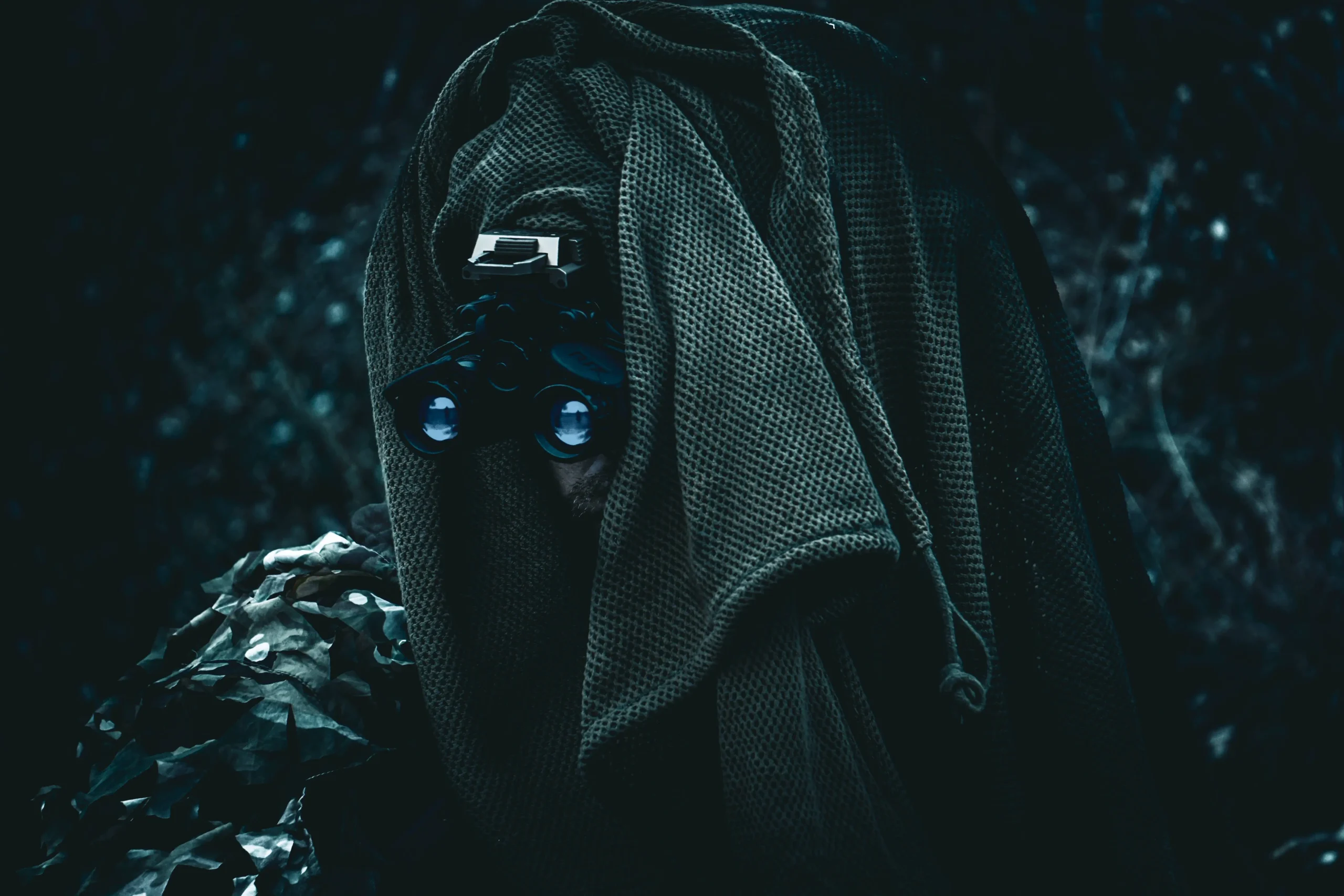 Gain Crucial Tactical Advantage: 8 Must-Have Accessories for Night Missions